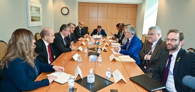 Serokwezîr li gel çend rayedarên wezareta derve ya Amerîkayê civiya