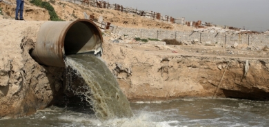 نحو نصف السكان فقط يحصلون على مياه صالحة للشرب.. التلوث والجفاف يهددان أنهار العراق