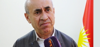 زیرەك كەمال سیاسەتمەدار و ڕاوێژكار لە سەرۆكایەتیی هەرێمی كوردستان:     حزب لە وڵاتی ئێمەدا سەرەتا  وەك ئۆپۆزسیۆن دژی حكومەتەكانی عێراق  دروست بووە، بۆیە ئێستەش كاتێك لە میدیا قسە دەكەن وەك ئۆپۆزسیۆن قسە دەكەن