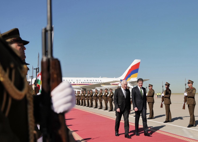 ســـەرۆکـــی ئەرمینیا گەیشتە هەولێر و لەگەڵ نێچیرڤان بارزانی کۆدەبێتەوە