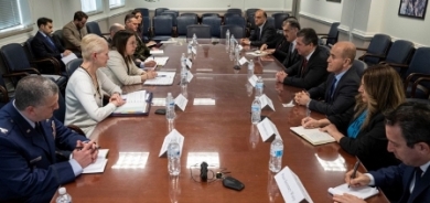 رئيس حكومة كوردستان يجتمع بوكيلة وزارة الدفاع الامريكية