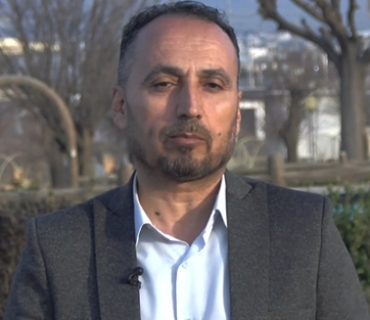 عەباس محەمەد عەلی بەڕێوەبەری كەناڵی ئاسمانیی پەیام:     چۆن خەباتمان كرد بۆ ئازادی دەبێت  خەبات بكەین بونیادنانی سیستمێكی دیموكراتی و  داڕشتنی یاسایەك كە كاری ڕێكخراوەیی و  حزبیی تێدا بكەین