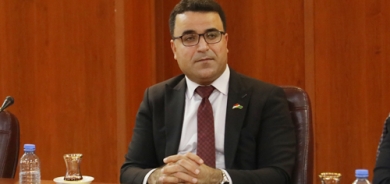 شڤان حەمدی  ئەندامی بازنەی گفتوگۆ:     كێشەی سەرەكیی فرەحزبی ئەوەیە كە لەناو ژینگەی نەخۆشییەكی مەترسیدار لەدایك بووە، كە ئەویش یەكتر قبووڵنەكردن و سڕینەوە بووە