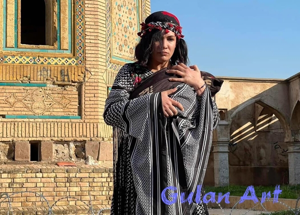 سه‌لمه‌ له‌نێوان مۆنۆدراما و دیۆدراما و فۆرٍمێكی نوێ