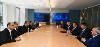 Serokwezîrê  Herêma Kurdistanê li gel şandeke Dîasporaya Keldanî û Aşûrî li Amerîkayê civiya