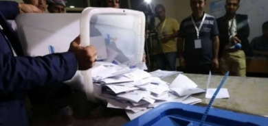 خبير: تعديل قانون الانتخابات بشكل متكرر يفقد الأحزاب استقرارها