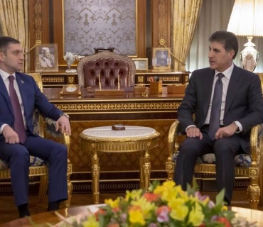 نێچیرڤان بارزانی و باڵيۆزى ئازه‌ربايجان کردنەوەی گه‌شتى ئاسمانی نێوان هەولێر و باکو تاوتوێ دەکەن