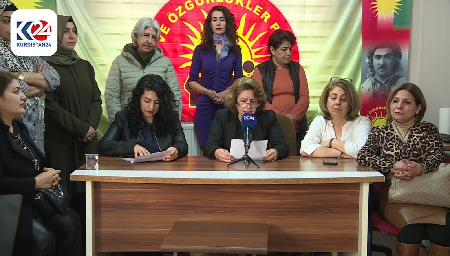 Desteya Jinan a Hak Parê: Bila jin xwedî li maf û azadiyên xwe derkevin