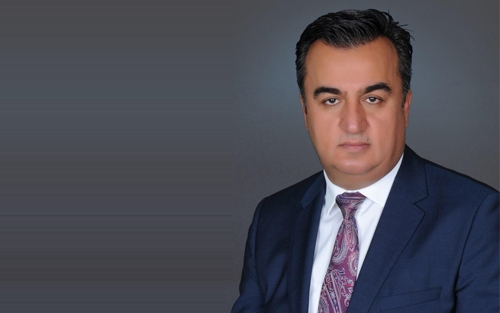 یروانت ئەمینیان  سەرۆكی لێژنەی كارگێڕیی كەنیسەی ئەرمەنی لە دهۆك:     ئەو بڕیارەی دادگای فیدڕاڵی نایاساییە و بە كاری خۆیان هەڵنەستاون و لەبری دەزگای تەشریعی كاریان كردووە