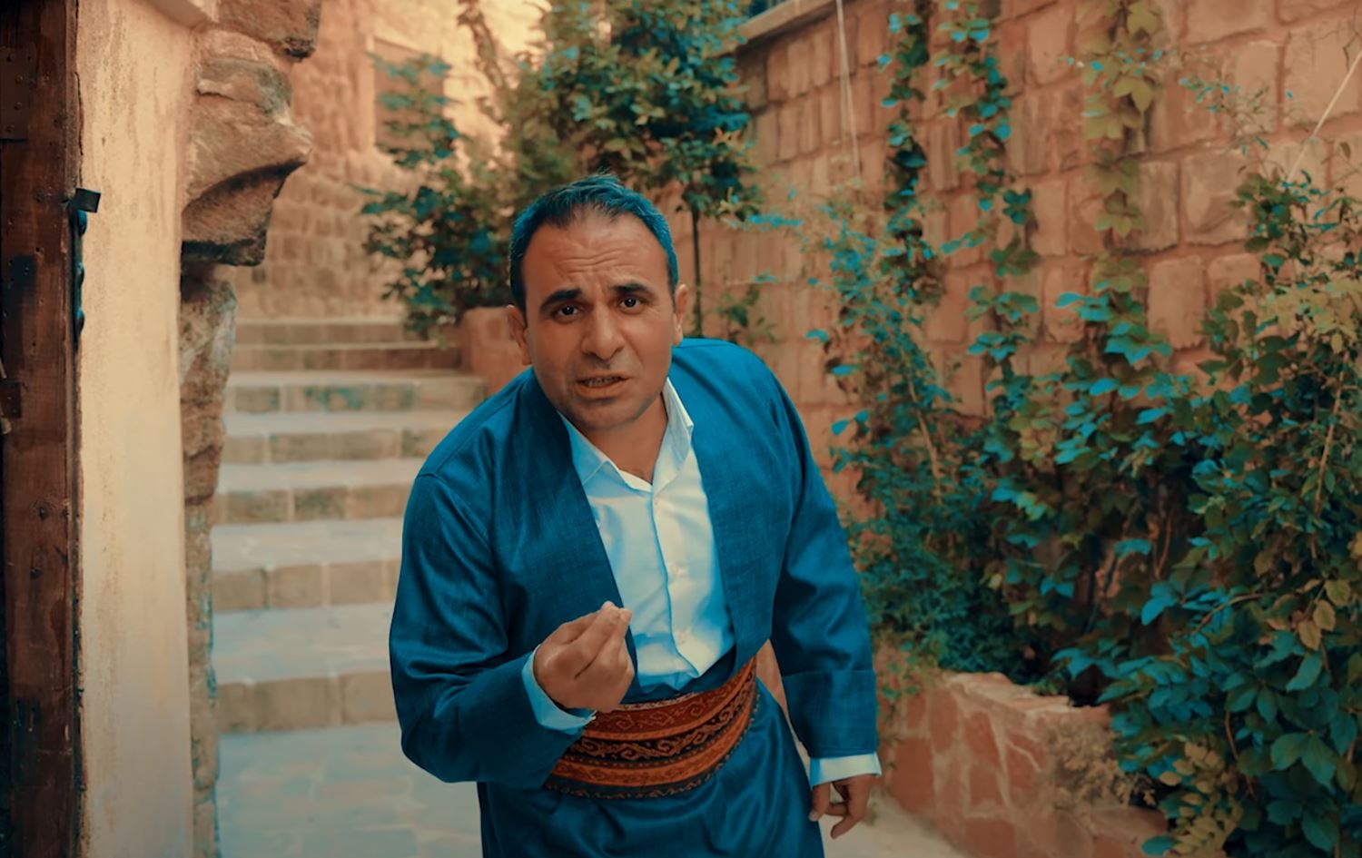 Strana Kurdî ‘Kenîle’ bê destûr kir Azerî