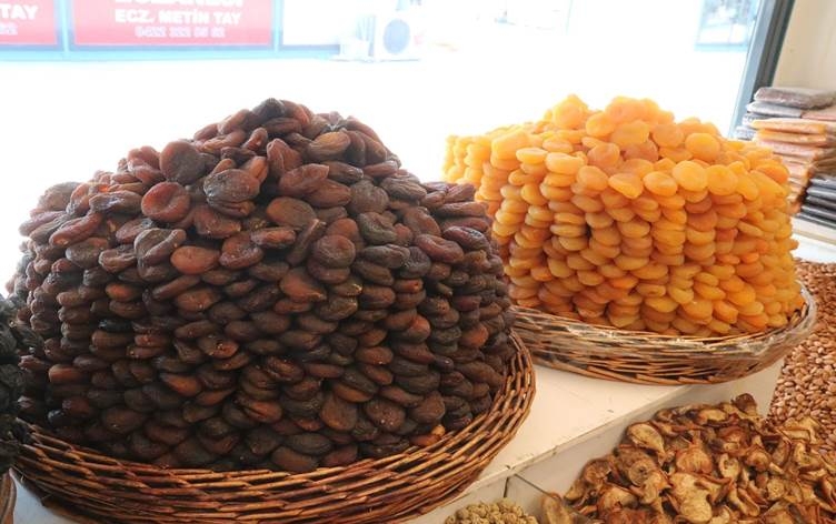 MELETÎ - Îsal bi qasî 76 milyon dolaran qeysî hatin hinardekirin