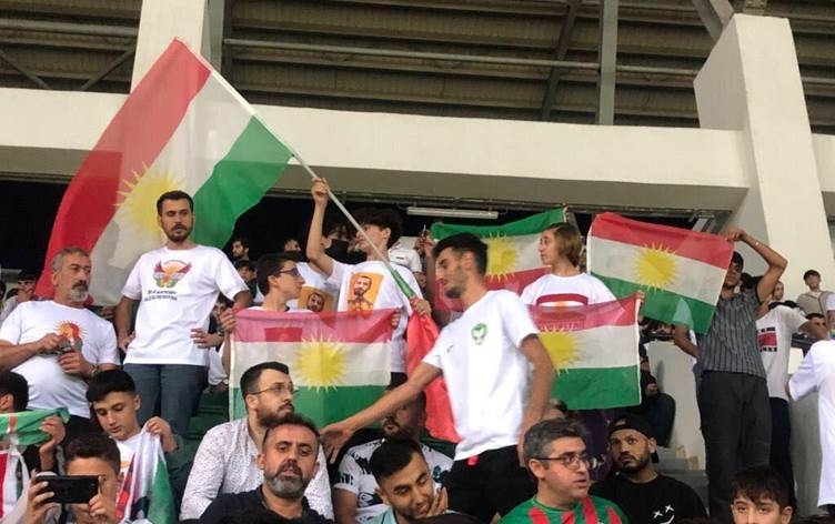 Dozgerî: Alaya Kurdistanê nabe propaganda û 'Bijî Kurdistan' ne sûc e