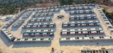 Ereb û Tirkmenan pêl bi pêl li Efrînê bi cih dikin: Ji wan re avahiyên nû tên lêkirin