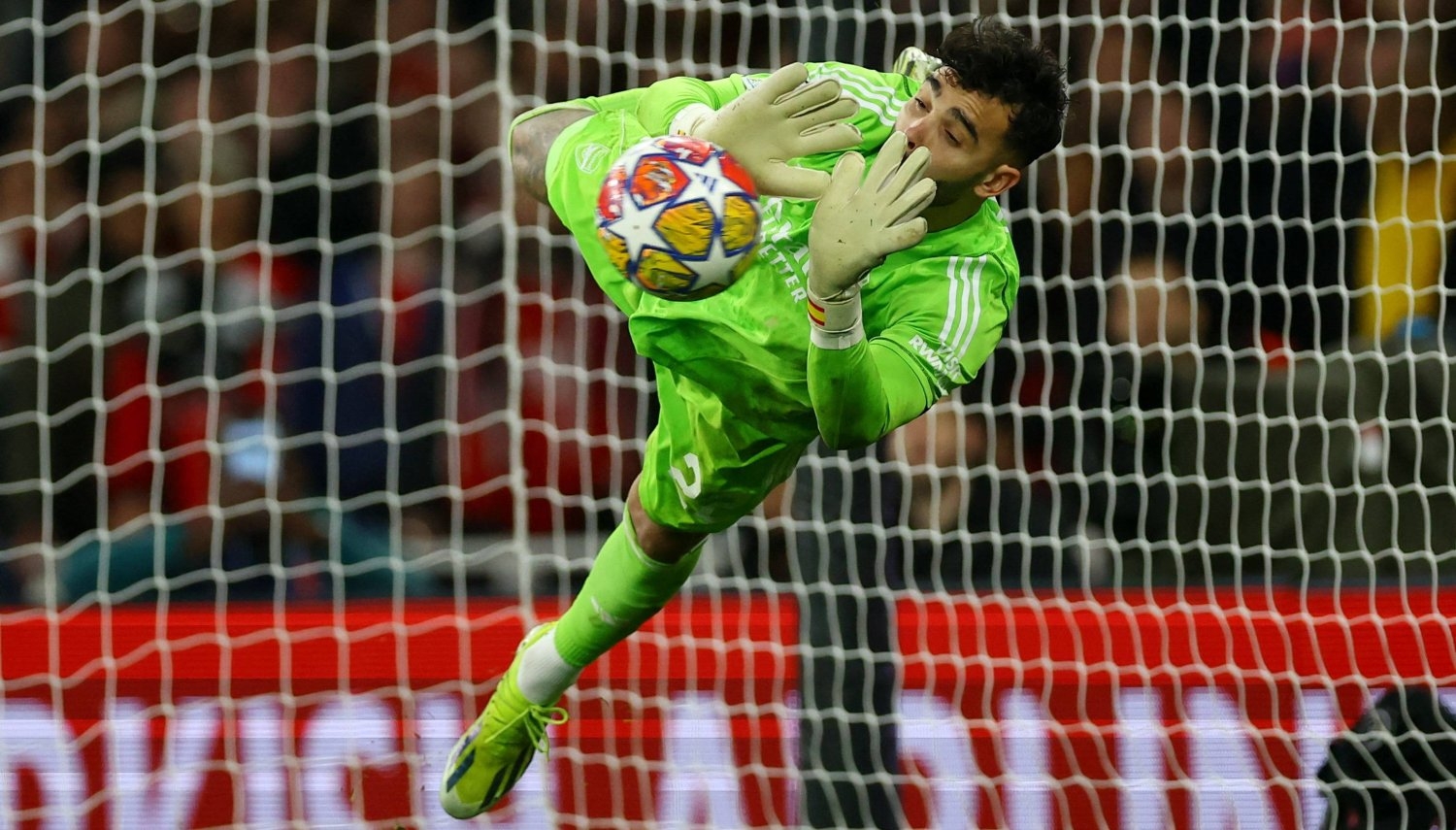 أبطال أوروبا: قفاز رايا يحلق بأرسنال إلى ربع النهائي