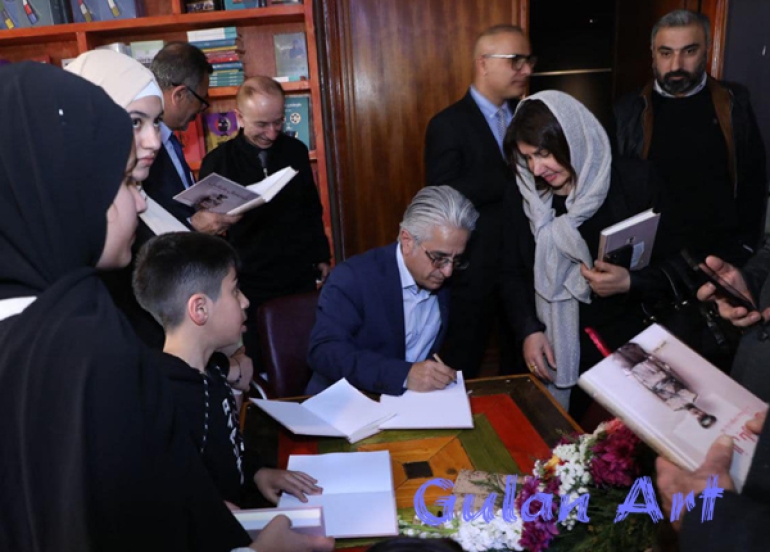 كاوە ئەمین كتێبی(جەنەڕاڵ بارزانی)بڵاوكردەوە