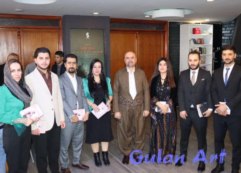 كاوە ئەمین كتێبی(جەنەڕاڵ بارزانی)بڵاوكردەوە