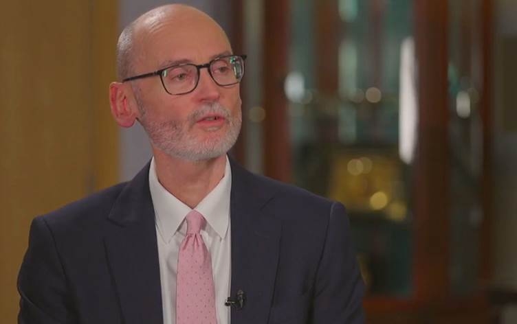 السفير البريطاني بالعراق: من يقول إن عهد صدام أفضل فليتذكر حلبجة