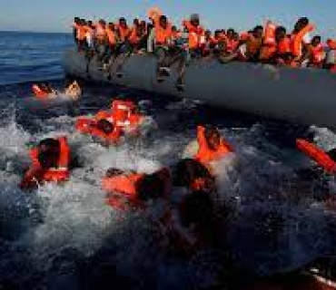 گیانلەدەستدانی ٦٠ کۆچبەر کە بەرەو ئەوروپا دەڕۆیشتن لە ئاوەکانی دەریای ناوەڕاست