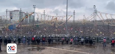 Li Diyarbekirê Newroz bi ahengeke girseyî tê pîrozkirin