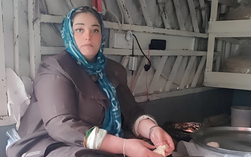 شــــۆخ نـــەســریـــن فــەتـــاح :  شەشەم ڕەمەزانە لەسەر شەقام ناوساجی دەفرۆشم