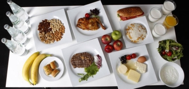 النظام الغذائي النباتي أم الغني باللحوم... أيهما أفضل لصحة الدماغ؟