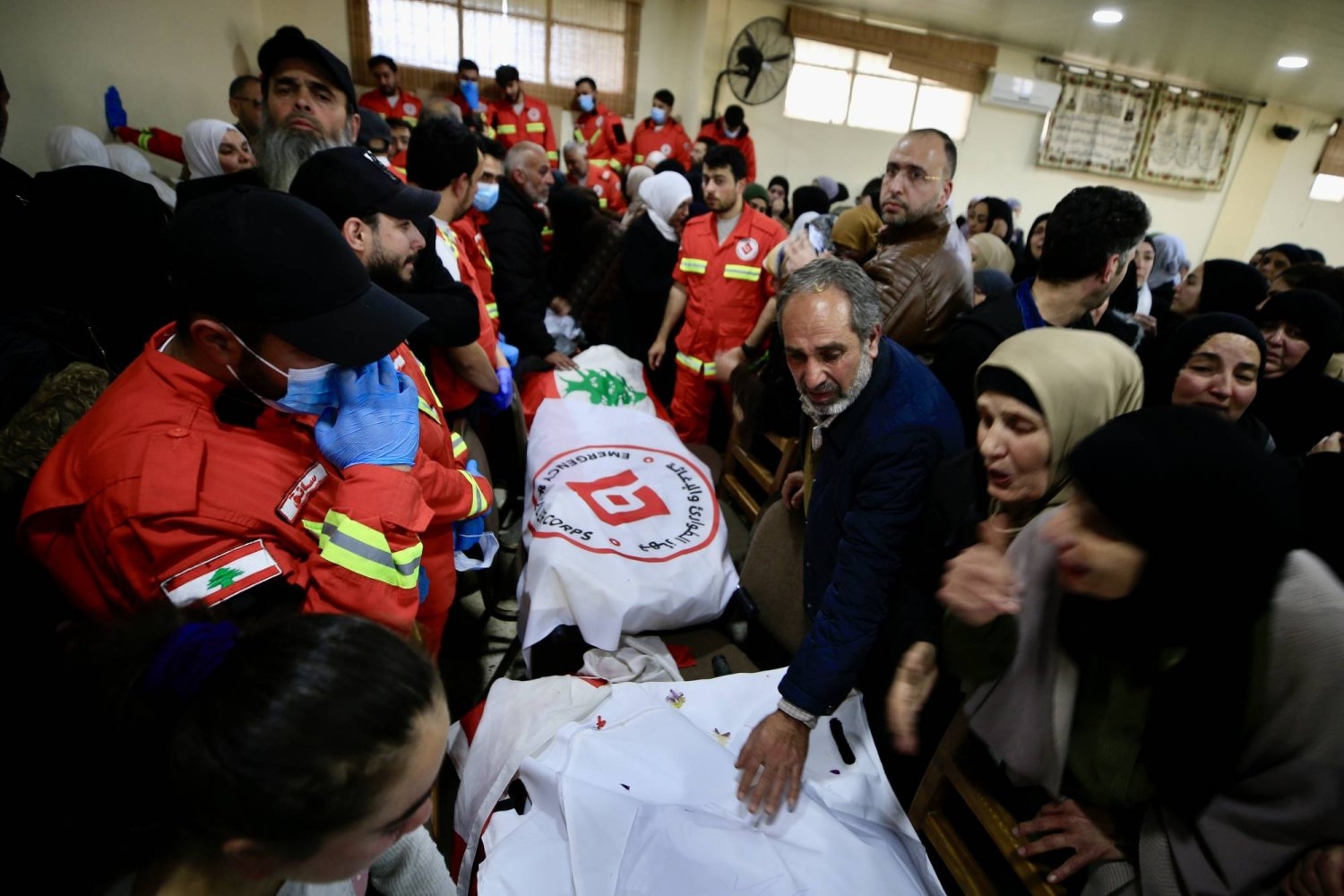 جنوب لبنان يغلي... قتلى وجرحى باستهداف مقهى بالناقورة ومنزل بطيرحرفا