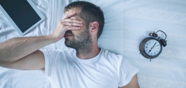 ليلتان فقط من النوم المتقطع قد تشعرانك بأنك أكبر من عمرك الحقيقي