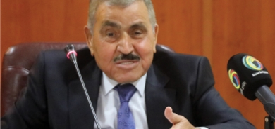 پ.د.محەمەد عومەر مەولوود دادوەر و پسپۆڕی یاسای دەستووری:     دادگای فیدڕاڵی سەرلەبەری دەستوورەكەی بۆ هەموار كردووین و دەستوورێكی تازەی بۆ داڕشتووه‌ته‌وە