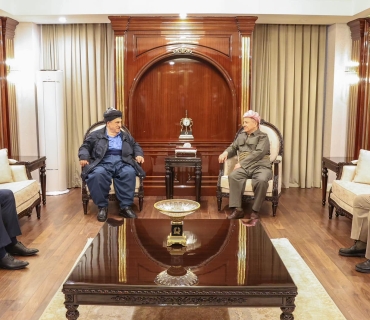 ســـەرۆك بـــارزانـــی پێشوازی لە سەرۆكی پارتی سۆسیال دیموكراتی كوردستان دەكات