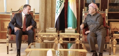 مسعود بارزاني يطلب تدخل المجتمع الدولي.. وفرنسا: مستعدون لمعالجة الخلافات بين أربيل وبغداد