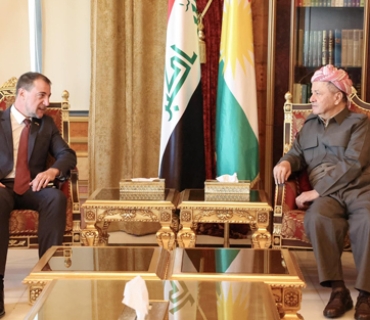 ســەرۆك بارزانی پێشوازی لە كونسوڵی فەڕەنسا لە شاری هەولێر دەكات