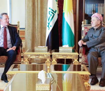 ســـەرۆک بارزانی پێشوازی لە کونسوڵی هۆڵەندا و ئەڵمانیا لە هەولێر دەکات