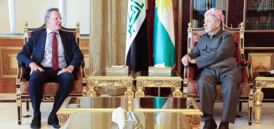 ســـەرۆک بارزانی پێشوازی لە کونسوڵی هۆڵەندا و ئەڵمانیا لە هەولێر دەکات