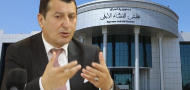 د.شوكری محەمەد  پسپۆڕ لە یاسای دەستووری:     كاتێك دادگای فیدڕاڵی خۆی دەستوورەكە پێشێل بكات و پێوەی پابەند نەبێت، ئەو دادگایە و بڕیارەكانی هیچ ئیعتبارێكیان نامێنێت