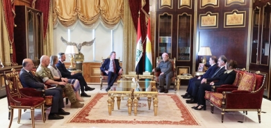 Serok Barzanî pêşwaziya Konsulusên Holanda û Almanya li Hewlêrê kir