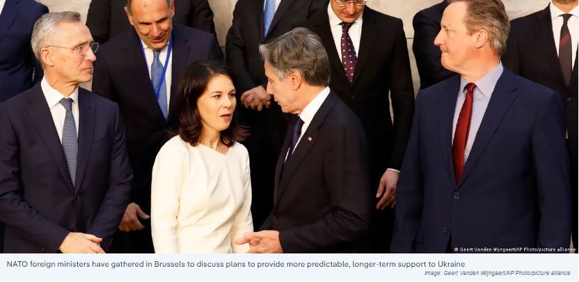 NATO Foreign Ministers Meet for Second Day, Pledge Support for Ukraine