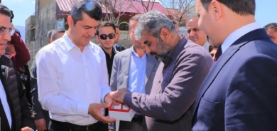 Mesrûr Barzanî xaniyek ji bo Pêşmergeyekî birîndar ê şerê DAIŞê kir diyarî