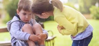 التعاطف مع الآخرين يظهر في السنة الثانية من عمر الأطفال