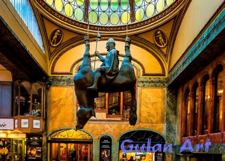 ئەسپی بەرەواژ