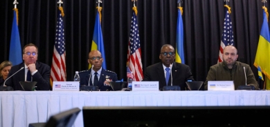 الولايات المتحدة ترسل أسلحة وذخيرة إيرانية مُصادرة إلى كييف