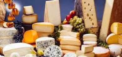 لمحبي الجبن... طبيب يكشف أكثر نوع مفيد للصحة