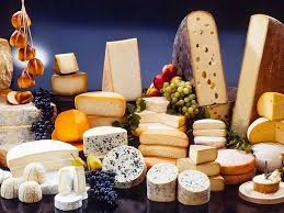 لمحبي الجبن... طبيب يكشف أكثر نوع مفيد للصحة