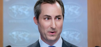 Waşinton ji ber gefên Îranê geştkirinê li karmendên xwe qedexe dike