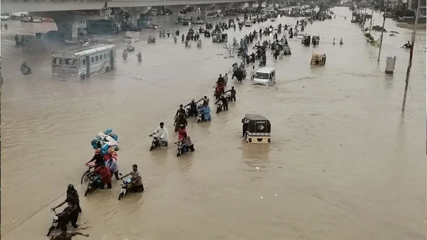 ژمارەی قوربانیانی لافاو و ڕەشەبا لە پاکستان بۆ ٩٨ کەس زیادی کرد