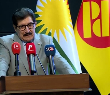 پەیامی فازڵ میرانی  بۆ ساڵیادی دەرچوونی گۆڤاری گوڵان:  گوڵان لە یەكەم ڕۆژی دەرچوونیەوە ڕچەشكێن و دەنگ و ڕەنگی میدیایەكی بوێر و ڕژد بووە لەسەر بنەما و پرەنسیپەكانی نەتەوە و نیشتمان