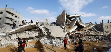 إسرائيل تُباغت خان يونس... وتتمسك باجتياح رفح