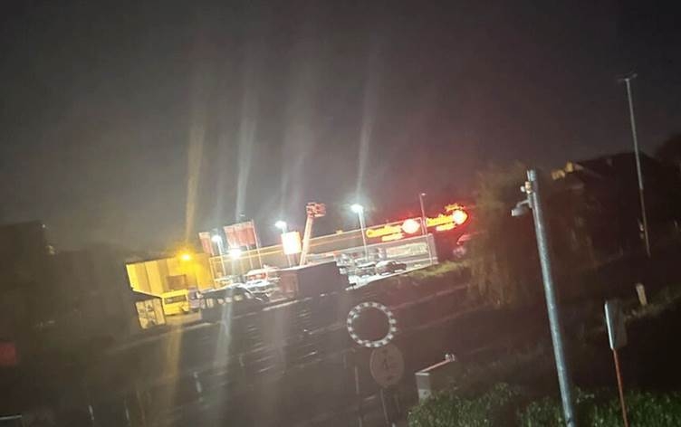 Polîsan avahiya Stêrk TV û Medya Haberê dorpêç kir