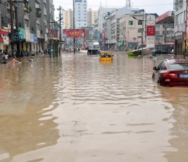 لافاو لە باشووری چین و ئاوارەبوونی دەیان هەزار کەس