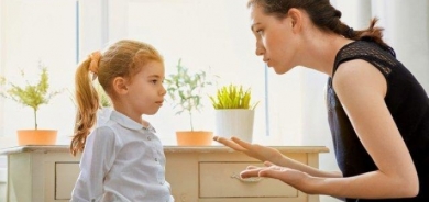 ما هي الأسباب التي تجعل الأطفال يكذبون أحياناً على والديهم؟