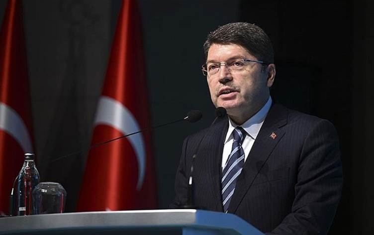 Wezîrê Dadê yê Tirkiyeyê bersiv da bangên doza girtina DEM Partiyê